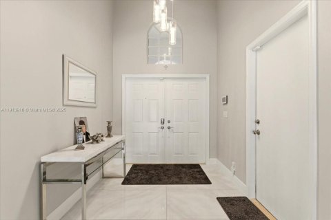 House in Boynton Beach, Florida 3 bedrooms, 162.58 sq.m. № 1969516 - photo 2