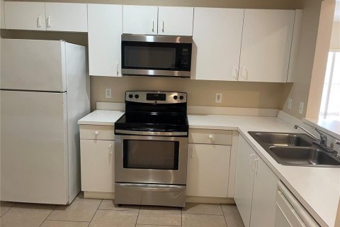 Condo in Orlando, Florida, 3 bedrooms  № 1808832 - photo 2