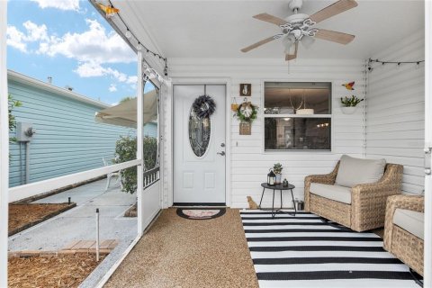 House in The Villages, Florida 2 bedrooms, 104.14 sq.m. № 1736936 - photo 8