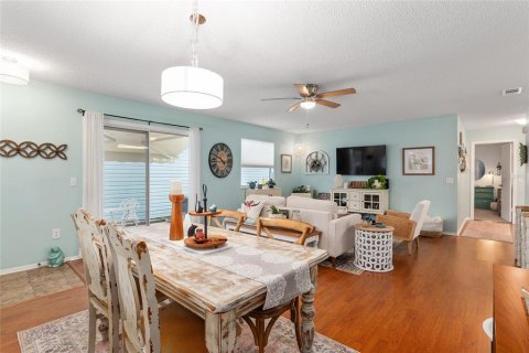 House in The Villages, Florida 2 bedrooms, 104.14 sq.m. № 1736936 - photo 15