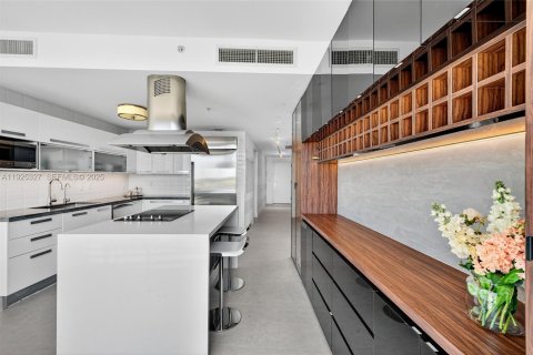 Condominio en venta en Miami, Florida, 2 dormitorios, 134.62 m2 № 1984194 - foto 19