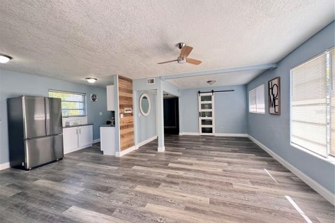 House in Orlando, Florida 3 bedrooms, 163.14 sq.m. № 1718795 - photo 10