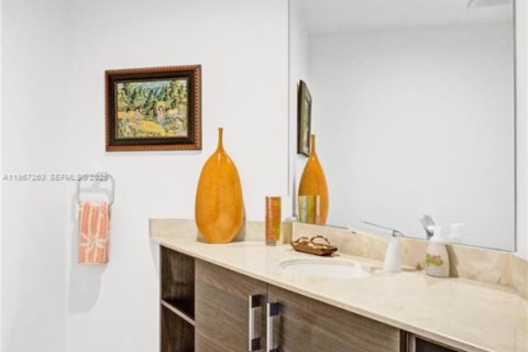 Condominio en venta en Aventura, Florida, 3 dormitorios, 303.23 m2 № 2029250 - foto 29