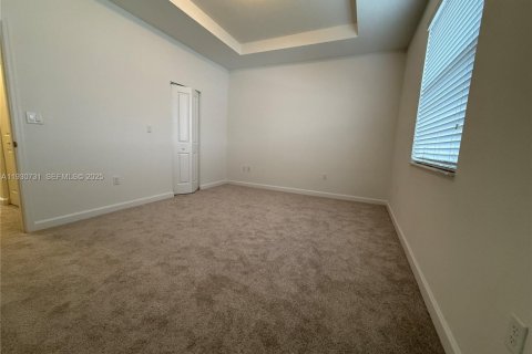 Adosado en venta en Miami-Dade, Florida, 3 dormitorios, 149.76 m2 № 1989479 - foto 15