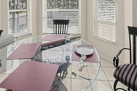 Casa en venta en Davenport, Florida, 5 dormitorios, 274.62 m2 № 2427519 - foto 9