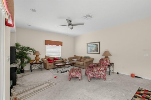 Casa en venta en Davenport, Florida, 5 dormitorios, 274.62 m2 № 2427519 - foto 11