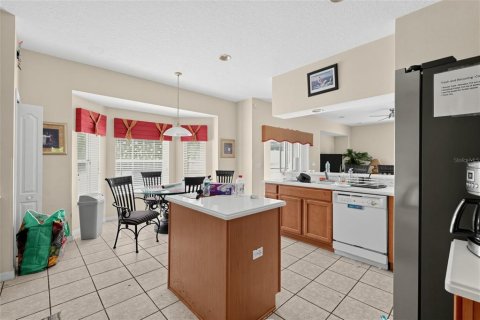 Casa en venta en Davenport, Florida, 5 dormitorios, 274.62 m2 № 2427519 - foto 15