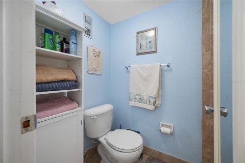 Купить кондоминиум в Трежер-Айленд, Флорида 8 комнат, 98.01м2, № 2217197 - фото 30