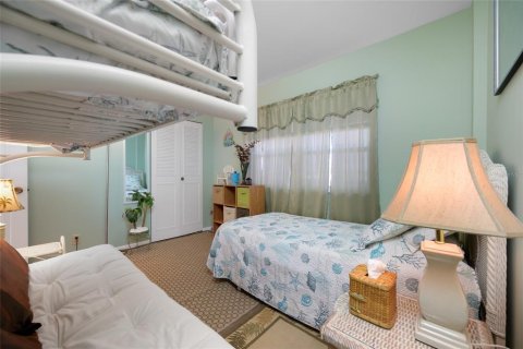 Купить кондоминиум в Трежер-Айленд, Флорида 8 комнат, 98.01м2, № 2217197 - фото 22