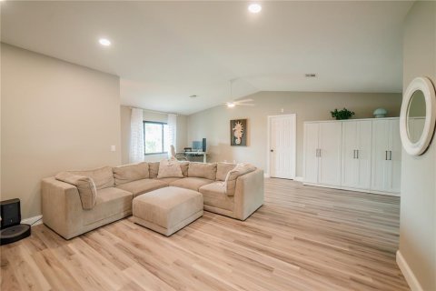 House in Englewood, Florida 2 bedrooms, 134.52 sq.m. № 1689869 - photo 7
