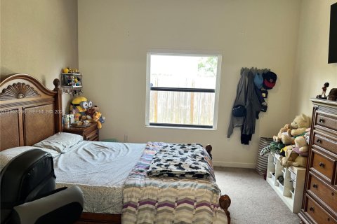 House in Homestead, Florida 4 bedrooms, 152.17 sq.m. № 2007916 - photo 10