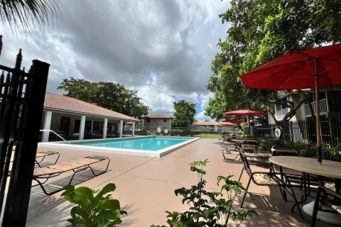 Copropriété à louer à Coral Springs, Floride: 2 chambres, 74.79 m2 № 2401827 - photo 16