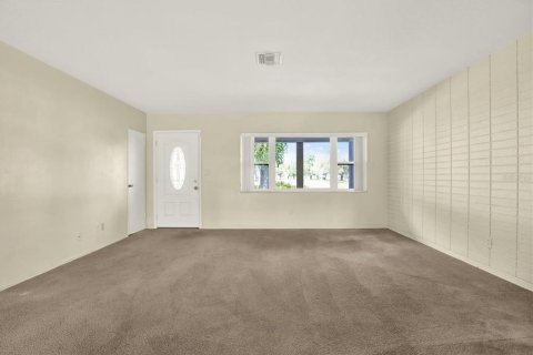 Casa en venta en Saint Petersburg, Florida, 3 dormitorios, 130.71 m2 № 2221639 - foto 9