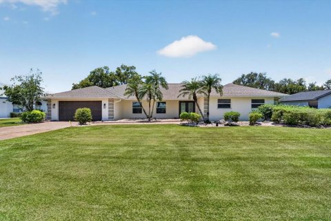 Villa ou maison à Parrish, Floride 3 chambres, 240.99 m2 № 2217008