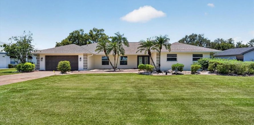 Villa ou maison à Parrish, Floride 3 chambres, 240.99 m2 № 2217008