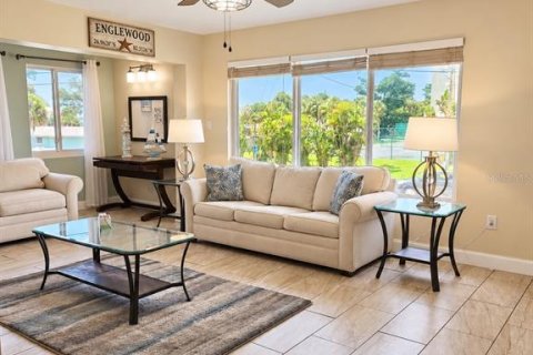 Copropriété à vendre à Englewood, Floride: 2 chambres, 84.73 m2 № 2387332 - photo 3