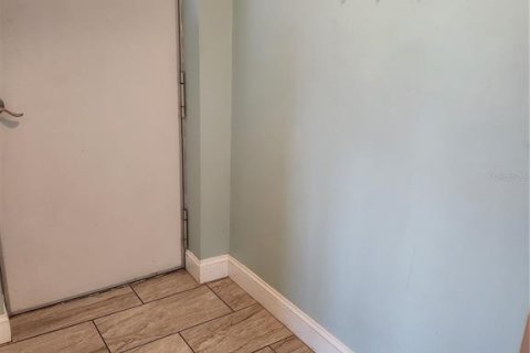 Copropriété à vendre à Englewood, Floride: 2 chambres, 84.73 m2 № 2387332 - photo 2