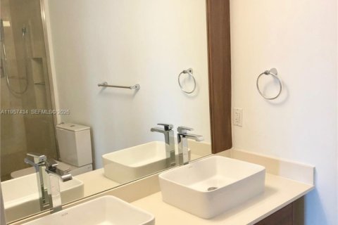 Copropriété à vendre à Miami, Floride: 2 chambres, 109.35 m2 № 2011439 - photo 11