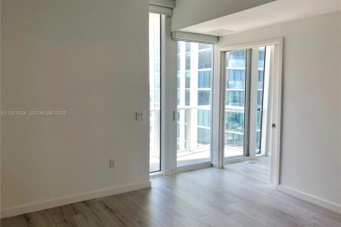 Copropriété à vendre à Miami, Floride: 2 chambres, 109.35 m2 № 2011439 - photo 18