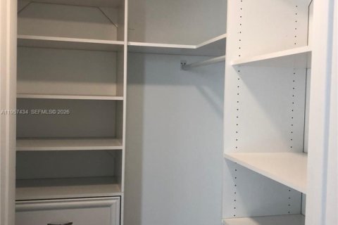 Copropriété à vendre à Miami, Floride: 2 chambres, 109.35 m2 № 2011439 - photo 17