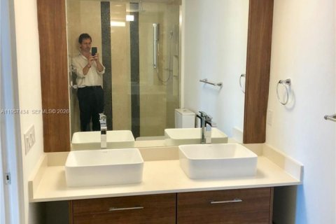 Copropriété à vendre à Miami, Floride: 2 chambres, 109.35 m2 № 2011439 - photo 12