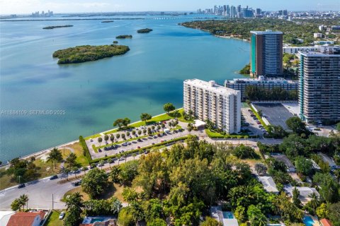 Terrain à vendre à Miami, Floride № 1983209 - photo 3