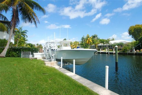 Casa en alquiler en Coral Gables, Florida, 4 dormitorios, 271.74 m2 № 2079150 - foto 2