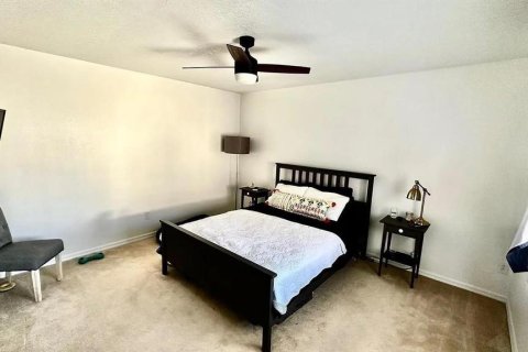 Townhouse in Orlando, Florida 2 bedrooms, 167.6 sq.m. № 2092127 - photo 10