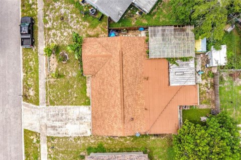 House in Holiday, Florida 3 bedrooms, 124.12 sq.m. № 2275473 - photo 12