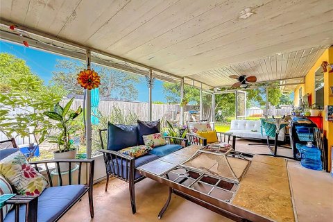 House in Holiday, Florida 3 bedrooms, 124.12 sq.m. № 2275473 - photo 11