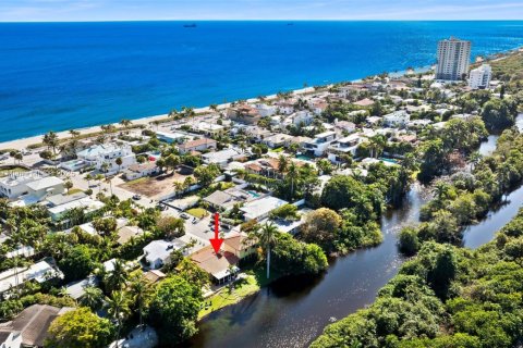 House in Fort Lauderdale, Florida 4 bedrooms, 280.47 sq.m. № 1811602 - photo 14
