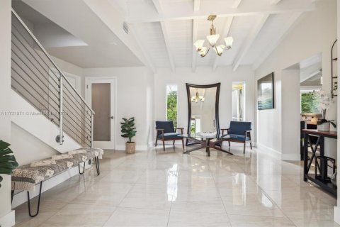 House in Fort Lauderdale, Florida 4 bedrooms, 280.47 sq.m. № 1811602 - photo 27