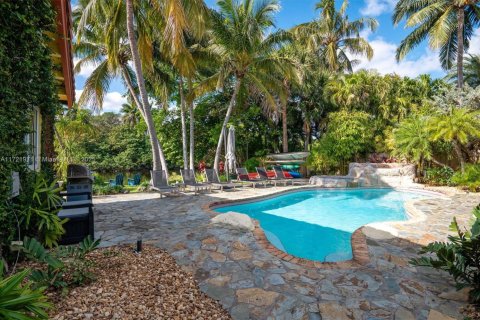House in Fort Lauderdale, Florida 4 bedrooms, 280.47 sq.m. № 1811602 - photo 25