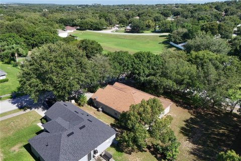 House in Minneola, Florida 4 bedrooms, 170.57 sq.m. № 1791315 - photo 30