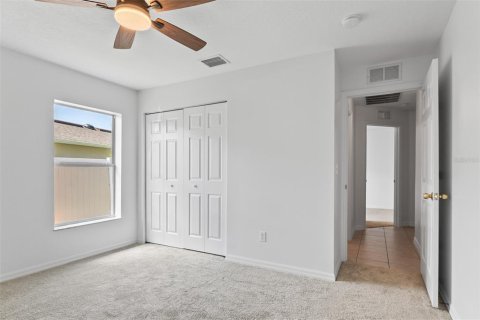 House in Palm Coast, Florida 4 bedrooms, 219.99 sq.m. № 2151656 - photo 19