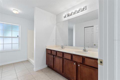 House in Palm Coast, Florida 4 bedrooms, 219.99 sq.m. № 2151656 - photo 22