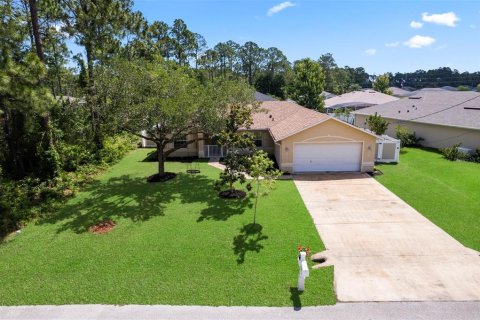 House in Palm Coast, Florida 4 bedrooms, 219.99 sq.m. № 2151656 - photo 10