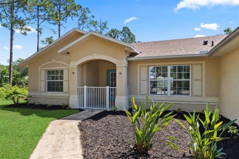 House in Palm Coast, Florida 4 bedrooms, 219.99 sq.m. № 2151656 - photo 15