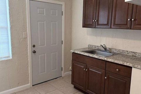 Apartment in Titusville, Florida 2 bedrooms, 130.99 sq.m. № 1912877 - photo 6