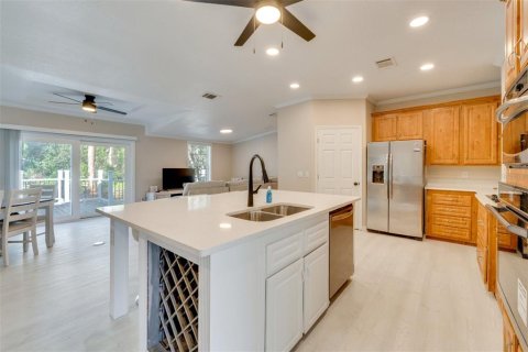 Casa en alquiler en Kissimmee, Florida, 5 dormitorios, 248.23 m2 № 2110410 - foto 3
