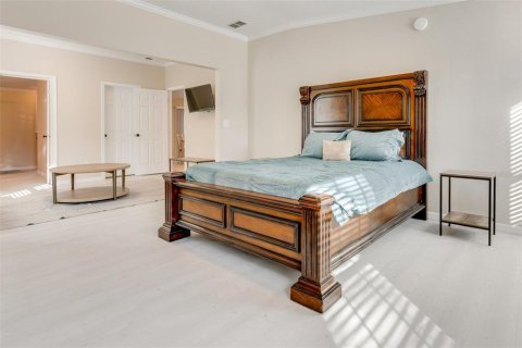 Casa en alquiler en Kissimmee, Florida, 5 dormitorios, 248.23 m2 № 2110410 - foto 11