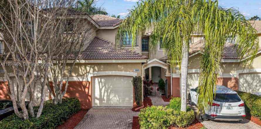 Adosado en Weston, Florida 3 dormitorios, 149.11 m2 № 2052612