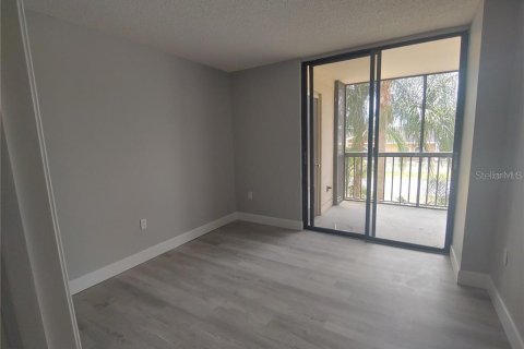 Condominio en alquiler en Port Charlotte, Florida, 2 dormitorios, 72.74 m2 № 1918719 - foto 3