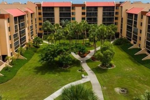 Condominio en alquiler en Port Charlotte, Florida, 2 dormitorios, 72.74 m2 № 1918719 - foto 1