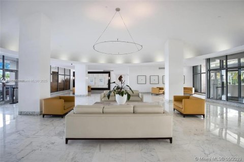 Casa en alquiler en Miami Beach, Florida, 61.59 m2 № 1938821 - foto 27