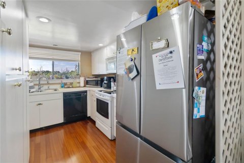 Condo in Altamonte Springs, Florida, 3 bedrooms  № 1722209 - photo 9
