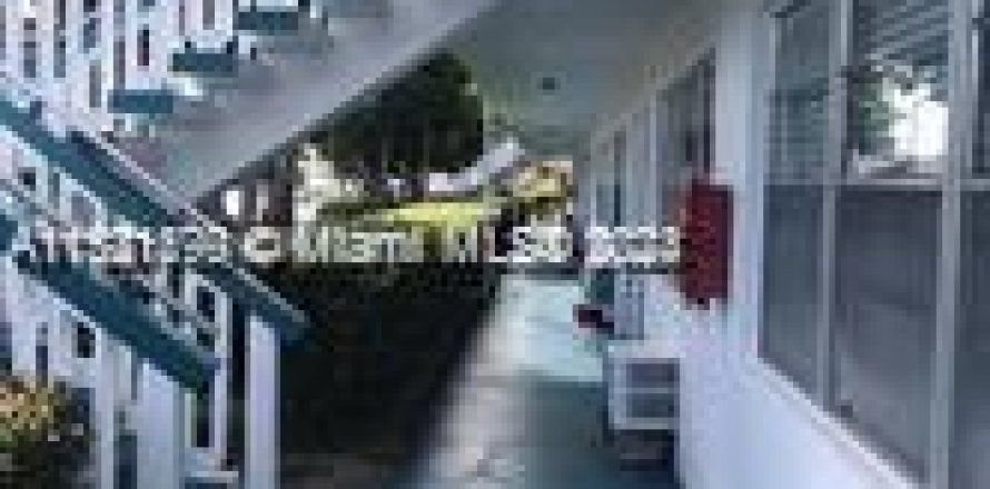 Condo in West Palm Beach, Florida, 1 bedroom  № 1943141