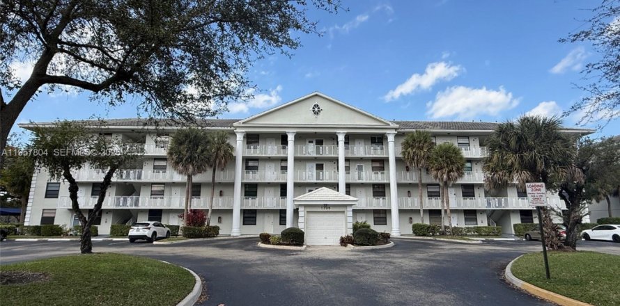 Condominio en Davie, Florida, 2 dormitorios  № 2042216
