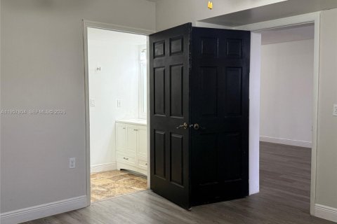 Copropriété à louer à Davie, Floride: 2 chambres, 128.67 m2 № 2042216 - photo 13