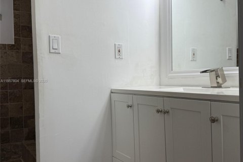 Copropriété à louer à Davie, Floride: 2 chambres, 128.67 m2 № 2042216 - photo 14